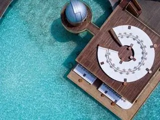 На изображении может находиться башня с часами здания Архитектура Башенные часы и аналоговые часы