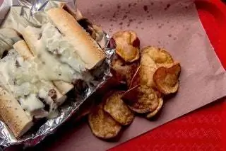 Mikes BBQ Cheesesteaks Филадельфия