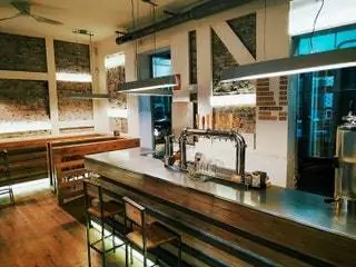 Испания Мадрид Bar Fábrica Maravillas
