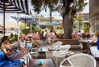 Внешний вид ресторана Perla's Brunch Austin