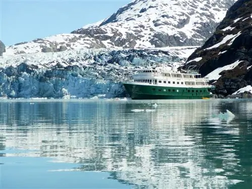 UnCruise Adventures Исследователь дикой природы
