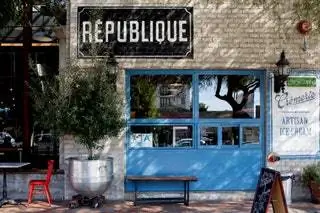 Ресторан Republique Brunch Лос-Анджелес Ресторан Republique Brunch Лос-Анджелес