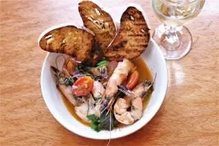 Винный бар Bacchanal в Новом Орлеане