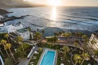 Блестящее расположение между горами Анага и Атлантикой в более тихом нетронутом северо-западе Тенерифе Окано.