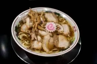 На изображении может находиться еда еда блюдо тарелка десерт мороженое крем крем паста и лапша