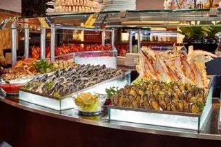 Clipper Lounge Mandarin Hotel Hong Kong Бранч-буфет