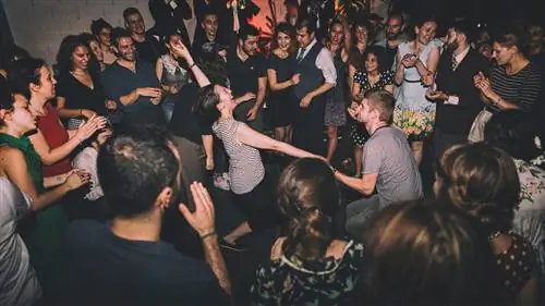 Невероятная новая танцевальная сцена в Стамбуле