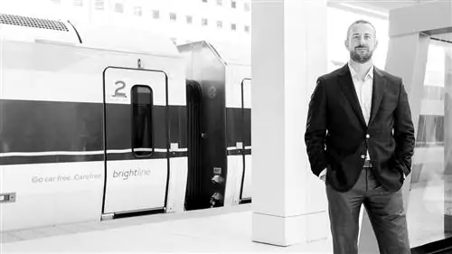 Патрик Годдард из Virgin Trains USA хочет вытащить американцев из машин