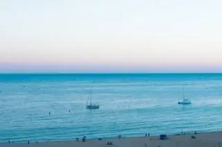 Пляж Барселоны Ареньс де Мар