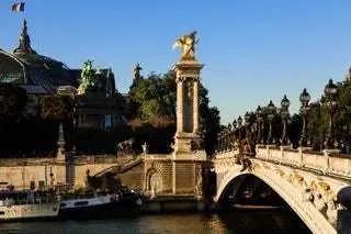 Парижский мост Александра III