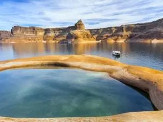 На изображении может находиться природа на улице гора вода земля мыс пейзажи океан море береговая линия плато и побережье