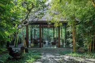 Индонезия Бали Магазин John Hardy Ubud Workshop Выставочный зал