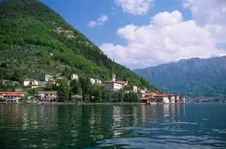 На изображении может находиться вода природа на улице озеро дерево растение и набережная На изображении может находиться вода природа на улице озеро дерево растение и набережная