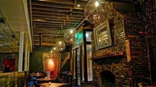 Бранч Chauhan Ale Masala House в интерьере ресторана в Нэшвилле