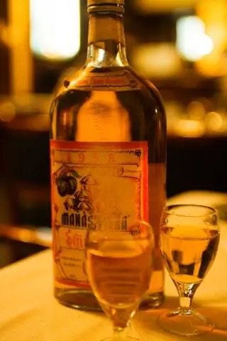 На изображении может находиться напиток, алкоголь, ликер, напиток, пиво и бутылка