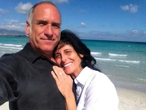 На изображении может находиться David Broza Море Океан Вода На природе Лицо человека Береговая линия Пляж Побережье и улыбка