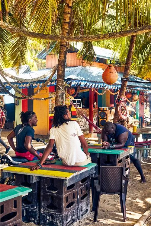 Журнал Cond Nast Traveler, ноябрь 2019 г. Throw a Curve Colombia