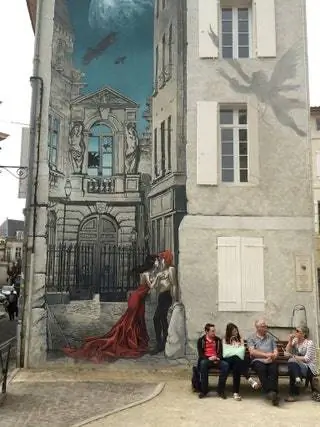 Изображение может содержать человека и человека