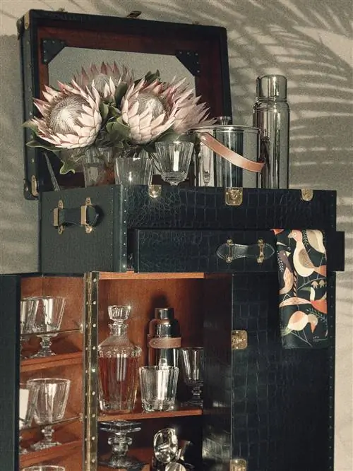 На изображении может находиться мебель для дома, шкаф, шкаф, шкаф и шкаф