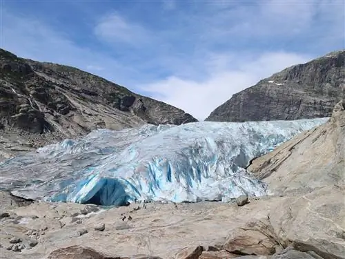 Это изображение может содержать горы на открытом воздухе Природа Ледяной ледник и снег