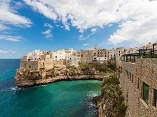 На изображении может находиться мыс на улице природа скалы пейзаж вода океан море и береговая линия