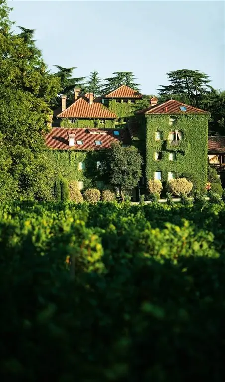 Журнал Cond Nast Traveller, март 2019 г. THE DEST INAT ION SPA LALBERETA ITALY