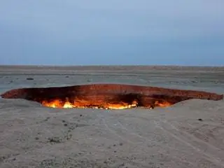 На изображении может находиться гора на улице природа вулкан и кратер