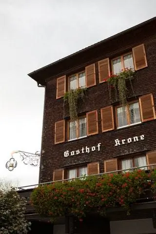 На изображении может находиться окно Home Decor Building Brick and Urban