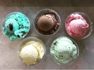 На изображении может находиться Food Creme Dessert Cream and Ice Cream