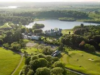 На изображении может находиться пейзаж на улице природа пейзаж вид с воздуха трава растение и поле