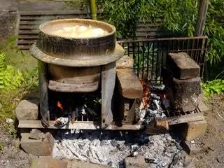 Изображение может содержать очаг