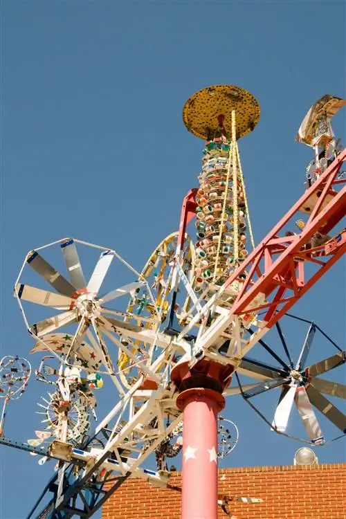 скульптура. Whirligig от Vollis Simpson American Visionary Art Museum