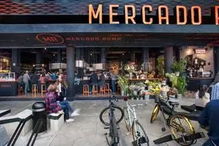 Рынок MERCADO ROMA в Мехико
