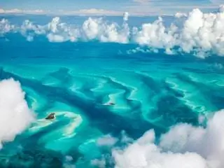 На изображении может находиться природа на улице Земля океан вода берег моря небо лазурное небо пляж побережье пейзажи и облака