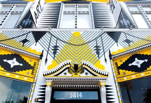 увеличен внешний вид музея Craft Contemporary