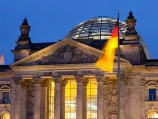 На изображении может находиться здание архитектура купол храм колонна колонна святыня и поклонение