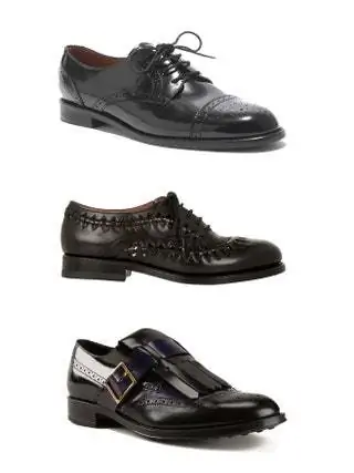 На изображении может находиться одежда обувь обувь одежда и кроссовки