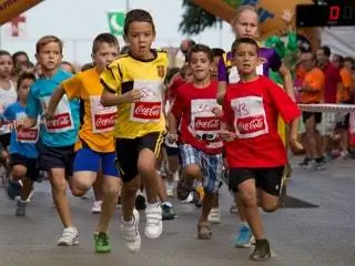 На изображении может находиться человек, обувь, одежда, обувь, одежда, спорт, спортивные шорты для бега и Polona Hercog