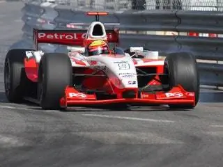 На изображении может находиться транспорт Автомобиль Автомобиль Formula One Wheel and Machine