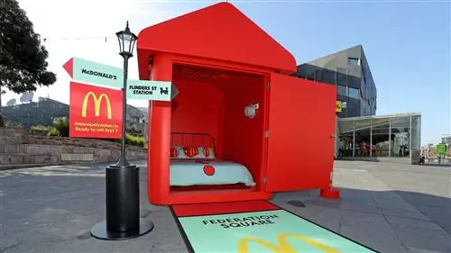 McDonald's строит отель-монополию в Австралии