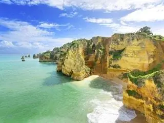 На изображении может находиться природа на улице Утес Мыс Океан Море Вода Береговая линия Земля и побережье