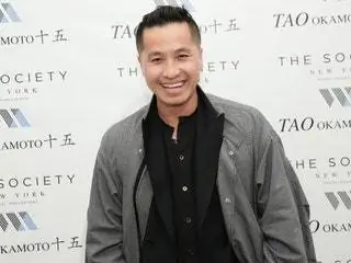 На изображении может находиться Филипп Лим, человек, одежда, одежда, мужчина и текст