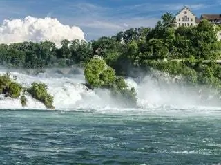 Это изображение может содержать Вода Природа На открытом воздухе Река Водопад Море и Океан