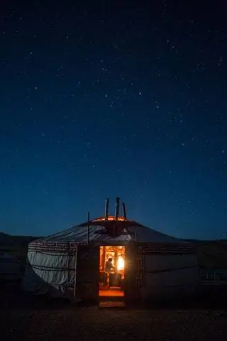 На изображении может находиться природа на улице здание сельская местность приют вселенная космос астрономия и звездное небо
