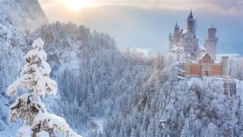 10 самых красивых снежных замков в мире