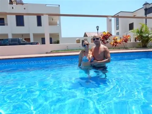 Бассейн в Delfin Villas Puerto Cayo