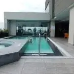 Пул Гуаякиль Холидей Инн