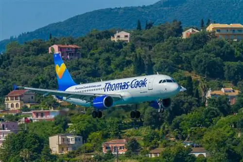 Крах Thomas Cook: сотни тысяч путешественников оказались в затруднительном положении и потеряно 21 000 рабочих мест