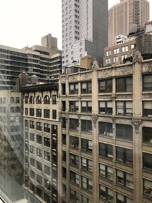 Вид из номера - Best Western Herald Square на Манхэттене