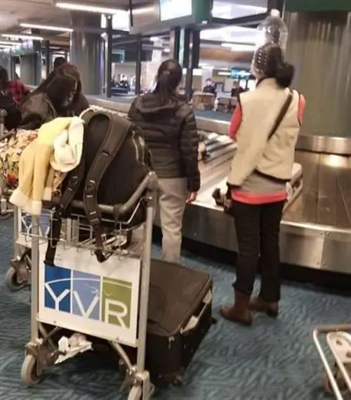 бутылка с водой на голову при коронавирусе